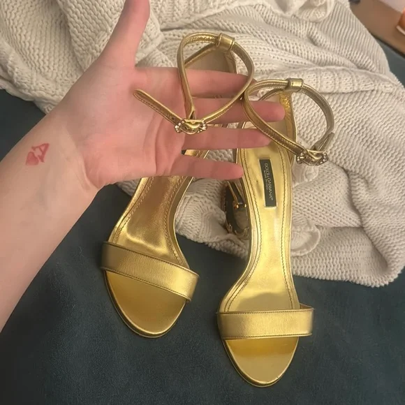 Dolce & Gabbana Gold Women's Heels - Picture 7 of 8